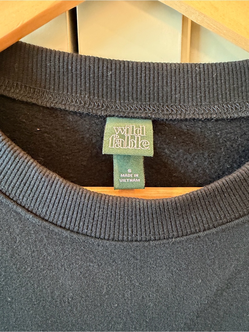 NWOT wild fable Black Women’s Fleece Sweatshirt & Joggers Set - Picture 3 of 7